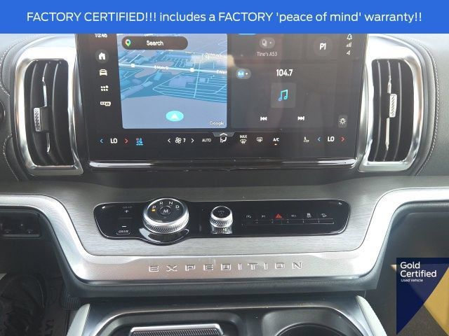Used 2025 Ford Expedition Platinum w/ Driver's Package AWD/4WD image 37