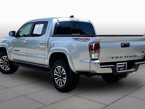 Used 2023 Toyota Tacoma TRD Sport w/ TRD Premium Sport Package AWD/4WD image 12