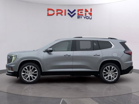 New 2026 GMC Acadia Denali w/ Super Cruise Package FWD image 2