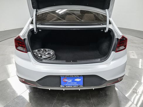 Used 2020 Hyundai Elantra SE FWD image 7