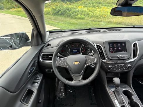 Used 2024 Chevrolet Equinox LT FWD image 43