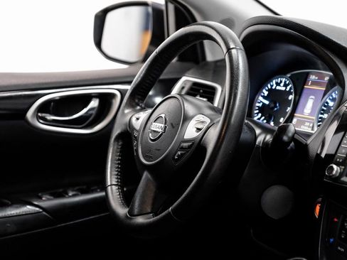 Used 2019 Nissan Sentra SV image 24