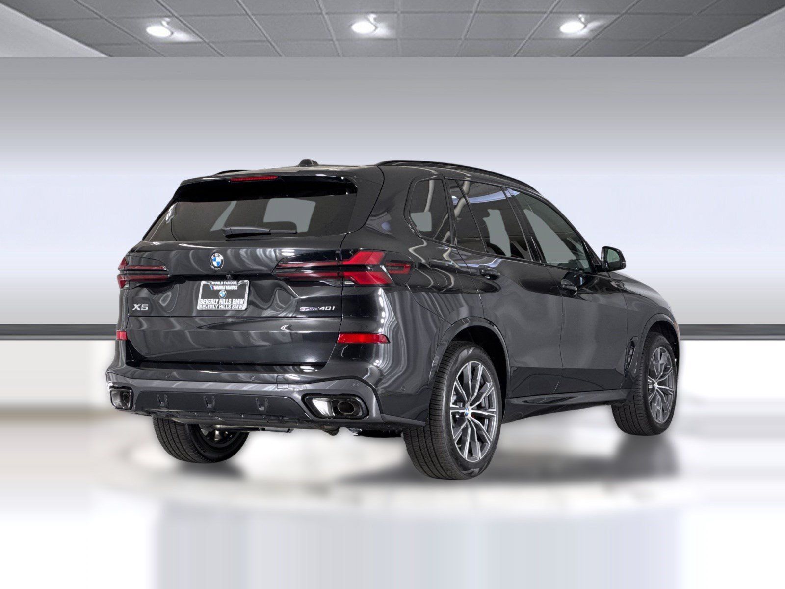 Used 2026 BMW X5 sDrive40i w/ M Sport Package RWD image 9