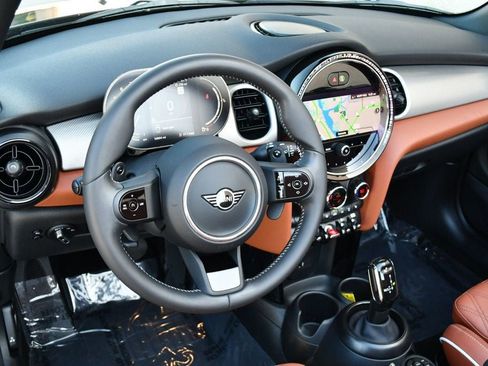 Used 2024 MINI Cooper S w/ Signature Upholstery Package FWD image 52