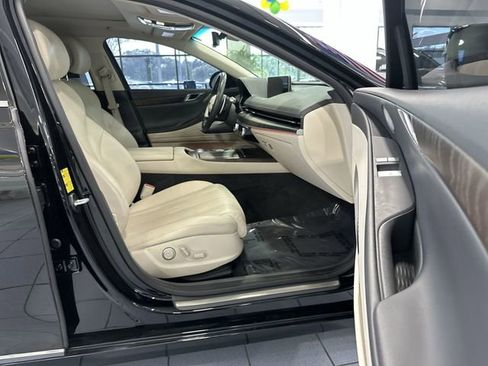 Used 2022 Genesis G80 2.5T w/ Prestige Package RWD image 29