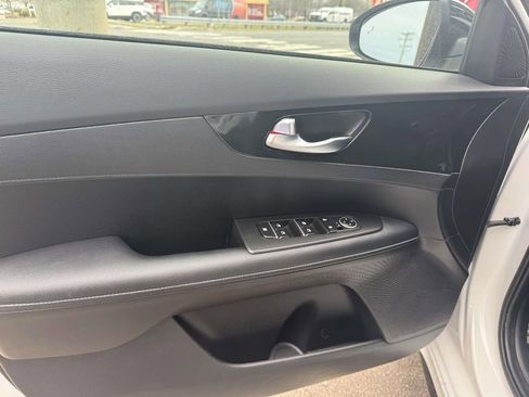 Used 2024 Kia Forte GT-Line FWD image 13