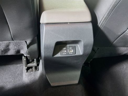 Used 2024 Subaru Crosstrek 2.0i Premium w/ Popular Package #4 image 28