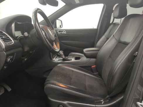 Used 2019 Jeep Grand Cherokee Altitude AWD/4WD image 17