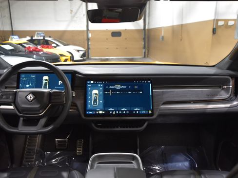 Used 2022 Rivian R1T Adventure image 46