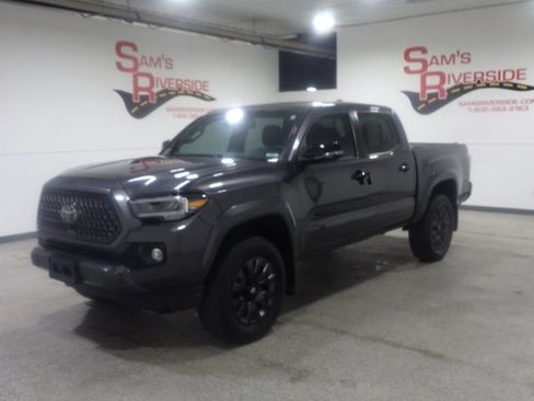 Used 2021 Toyota Tacoma Limited w/ Nightshade Package AWD/4WD image 1