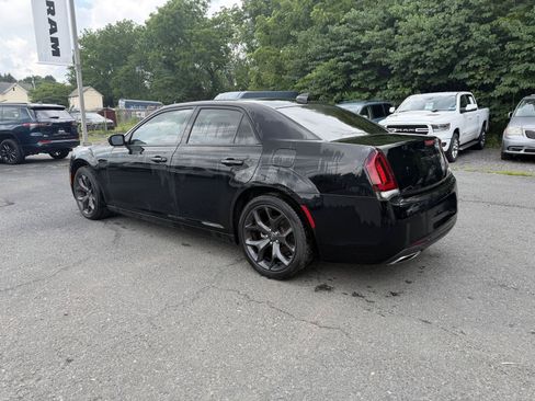 Used 2023 Chrysler 300 S w/ Comfort Group RWD image 6