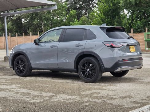 Used 2026 Honda HR-V Sport image 4