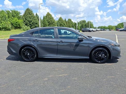 Used 2026 Toyota Camry SE FWD image 7