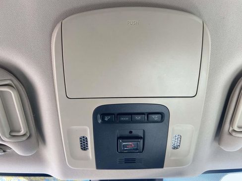 Used 2024 Toyota Camry XLE FWD image 16