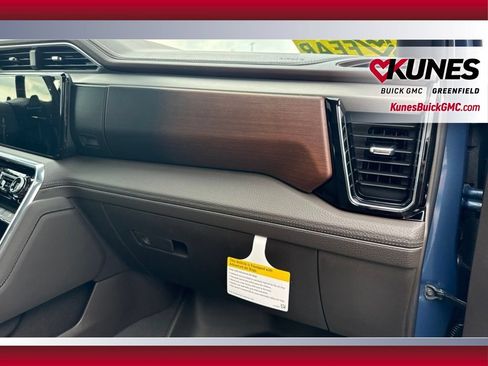 New 2026 GMC Sierra 1500 Denali w/ Denali Reserve Package AWD/4WD image 43