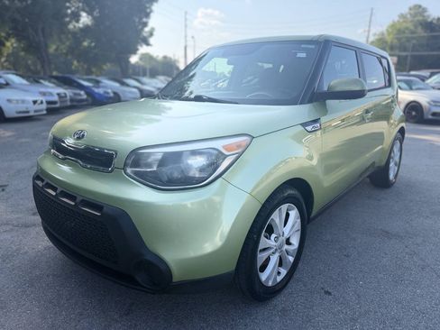 Used 2015 Kia Soul + FWD image 1