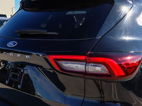 Used 2024 Ford Escape Active image 9