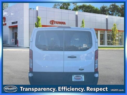 Used 2023 Ford Transit 350 XLT image 7