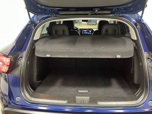 Used 2024 Chevrolet Trax LT w/ Driver Confidence Package FWD image 17