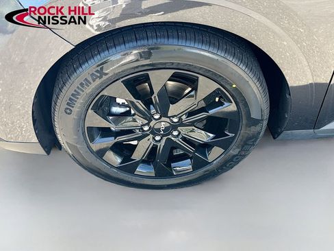 Used 2022 Kia Carnival SX FWD image 28