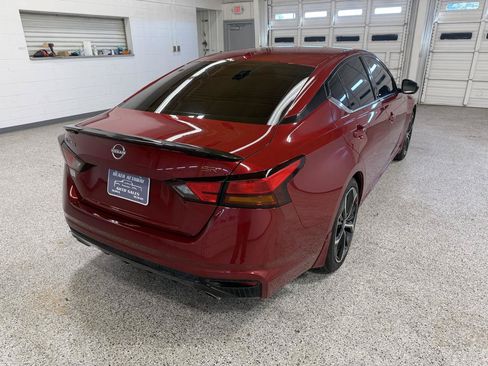 Used 2024 Nissan Altima 2.5 SR FWD image 5