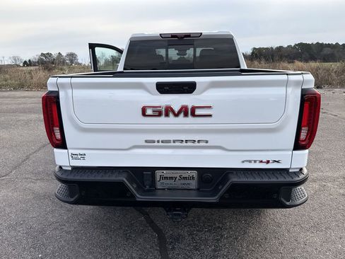 Certified 2024 GMC Sierra 1500 AT4X image 33