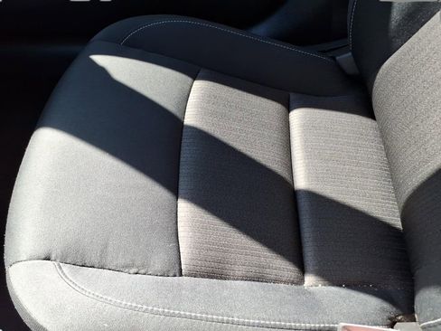 Used 2025 Nissan Altima 2.5 SV image 25