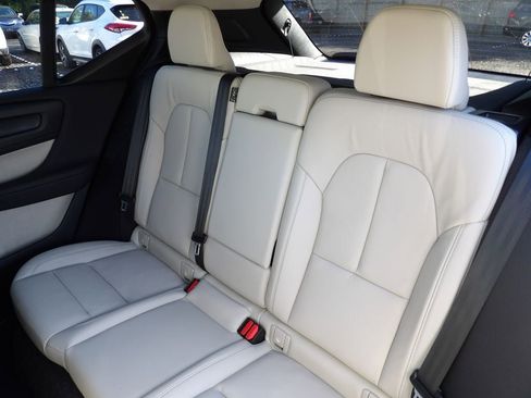 New 2026 Volvo XC40 B5 Plus w/ Protection Package Premier image 25