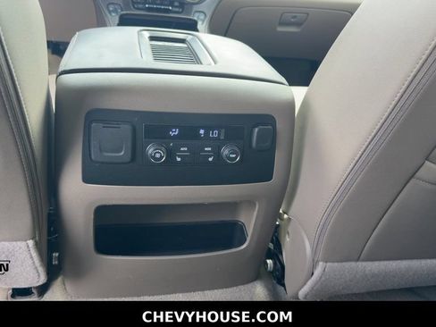 Used 2017 Chevrolet Tahoe Premier AWD/4WD image 25