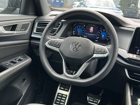Used 2026 Volkswagen Atlas Cross Sport SEL Premium R-Line AWD/4WD image 24