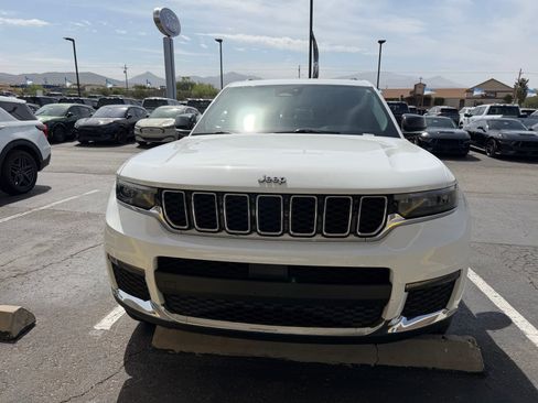 Used 2021 Jeep Grand Cherokee L Limited image 10