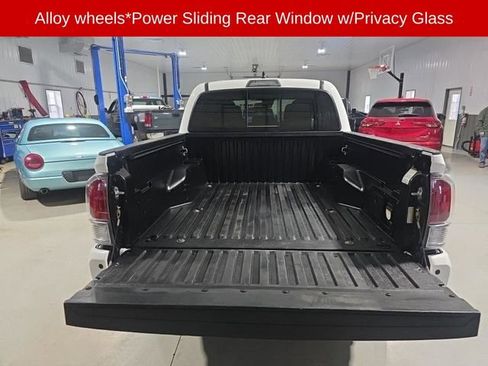 Used 2021 Toyota Tacoma TRD Off-Road w/ Technology Package image 13