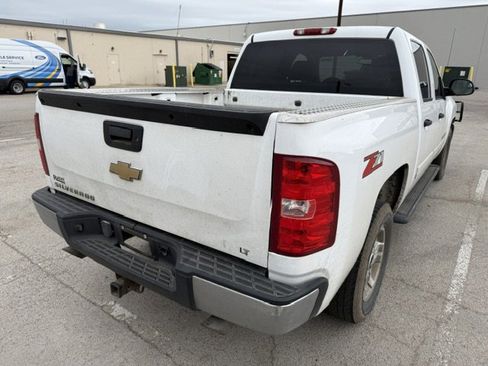 Used 2007 Chevrolet Silverado 1500 LT w/ Towing Package image 5
