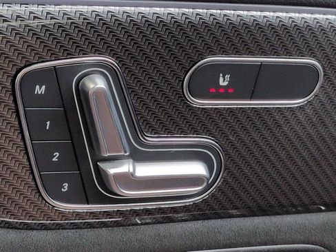 Certified 2024 Mercedes-Benz GLB 35 AMG 4MATIC image 24