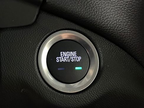 Used 2024 Chevrolet Equinox LT image 28