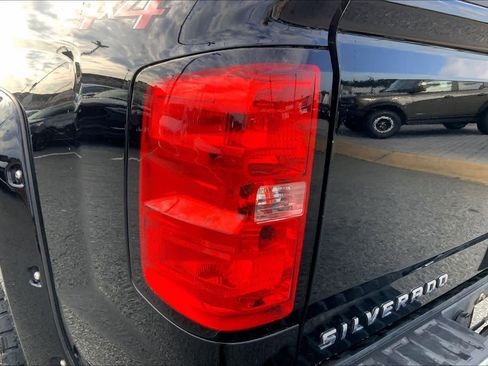 Used 2018 Chevrolet Silverado 1500 LT w/ All Star Edition AWD/4WD image 27