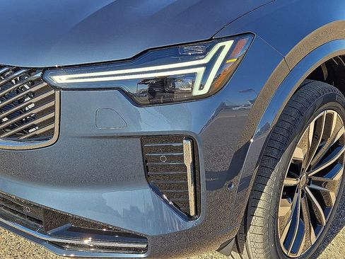 New 2026 Volvo XC90 B6 Ultra w/ Protection Package Premier image 9