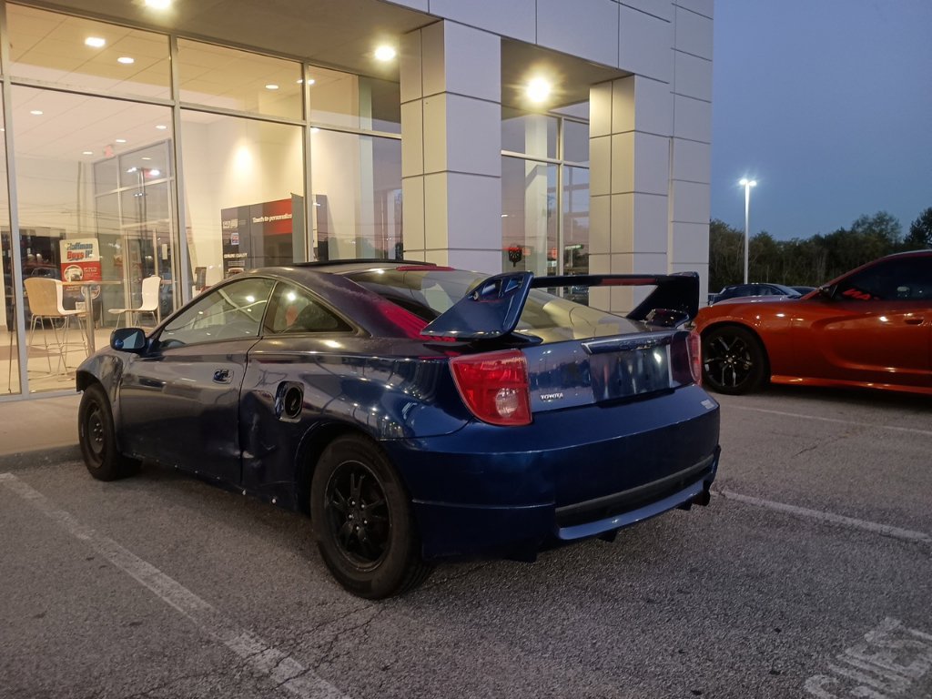 Used 2004 Toyota Celica GT FWD image 4
