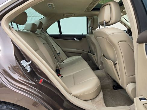 Used 2013 Mercedes-Benz C 250 Sedan image 35