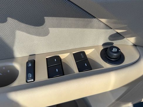 Used 2011 Ford Fusion SE w/ 201A Rapid Spec Order Code FWD image 22