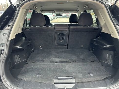 Used 2015 Nissan Rogue SV image 14