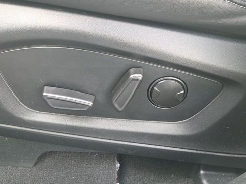 Used 2023 Ford Explorer XLT w/ Equipment Group 202A image 27