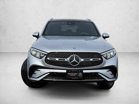 Certified 2026 Mercedes-Benz GLC 300 GLC 300 image 2