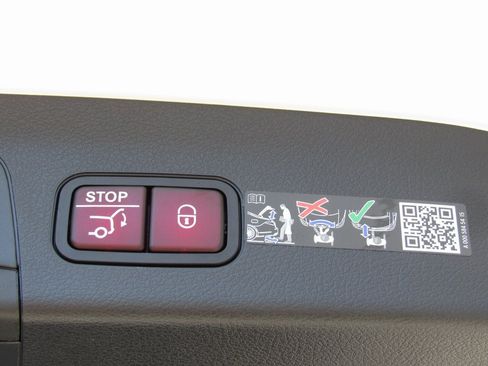 New 2025 Mercedes-Benz GLS 450 4MATIC image 26