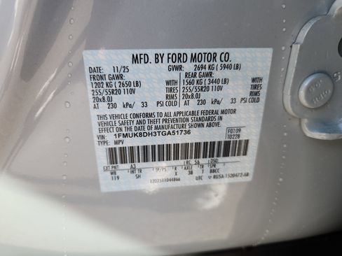 New 2026 Ford Explorer Active w/ Active Comfort Package image 10