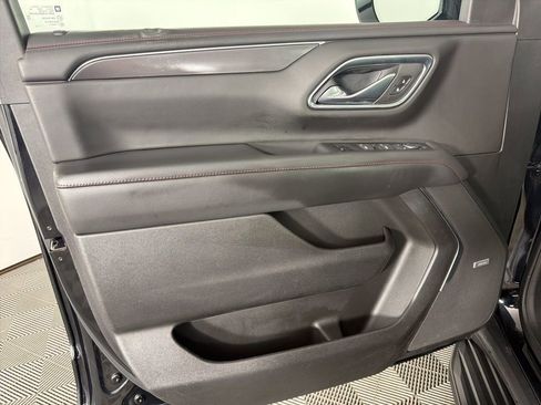 Used 2023 Chevrolet Suburban RST w/ Luxury Package image 10