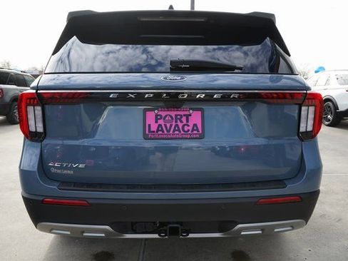 New 2025 Ford Explorer Active w/ Active Comfort Package image 7