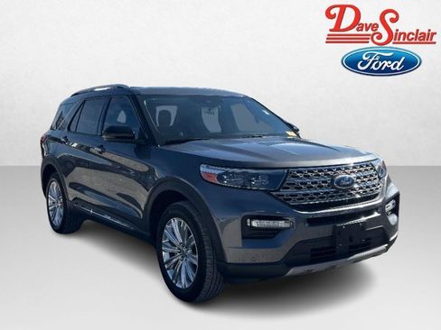 Used 2023 Ford Explorer Limited w/ Limited Technology Package image 4