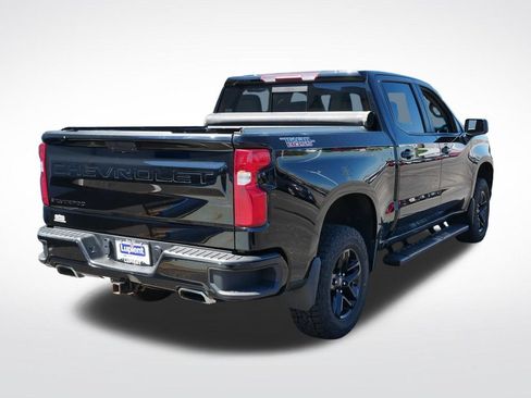 Used 2022 Chevrolet Silverado 1500 LT Trail Boss w/ Convenience Package II AWD/4WD image 3
