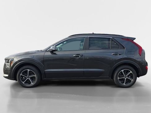 New 2025 Kia Niro EX image 2